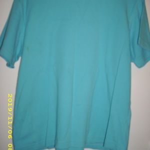 Gently used turquoise top.